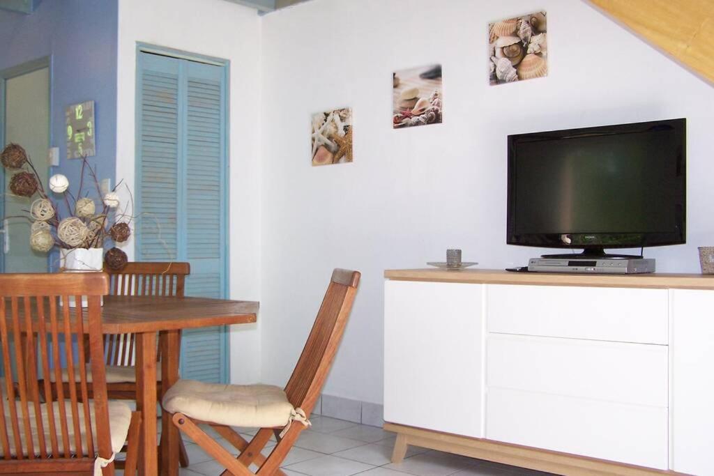 Maison Avec Jardin Clos. Animaux Acceptes - Wifi - Proche Plages De La Trinite Sur Mer Et Carnac المظهر الخارجي الصورة